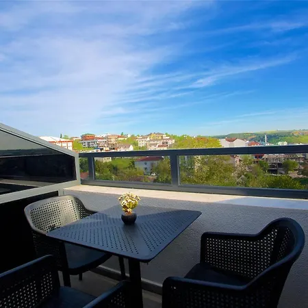 Days Inn By Wyndham Istanbul Airport Arnavutkoy 3*