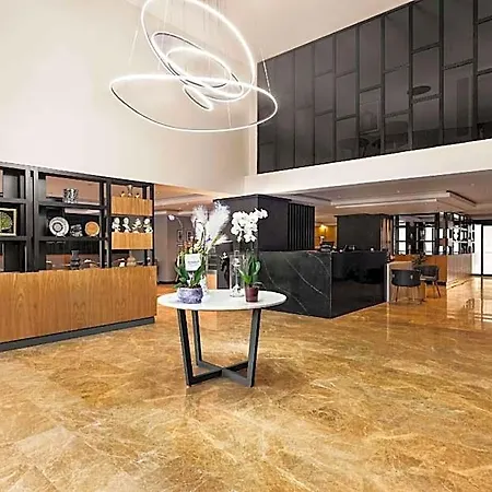 Days By Wyndham Arnavutkoy Hotel 3*