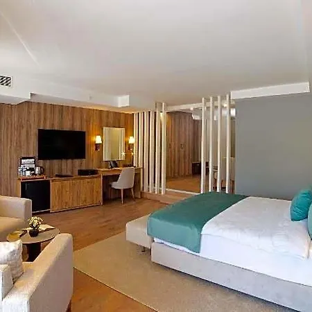 Hotel Days By Wyndham Arnavutkoy